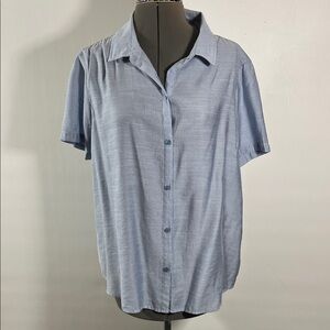 White Stag Women Button Down  Shirt/Top Size XL Blue Textured Classic Collar